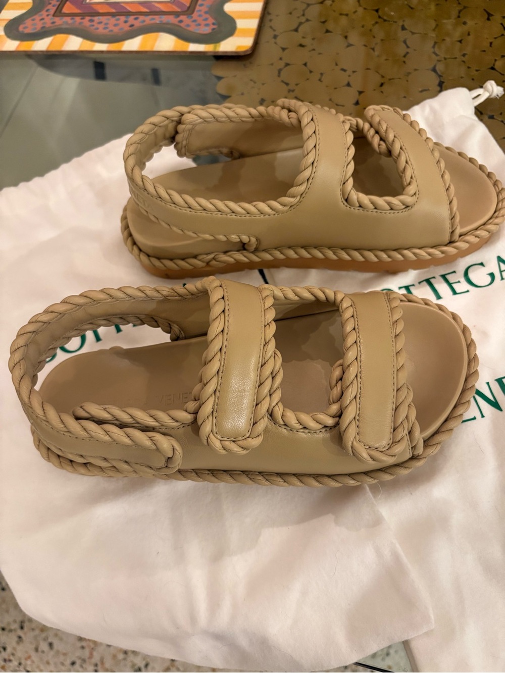 BOTTEGA VENETA Dad Sandals! Jack Flat Lagoon Napa in Cane Sugar! Almost New! 38